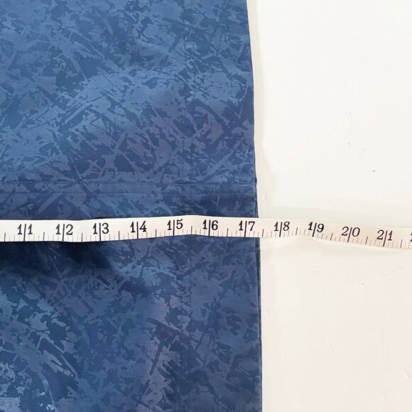 Orvis Women's Size L Blue Pull-on Travel Skort Shattered Glass Embossed Print - Picture 8 of 9